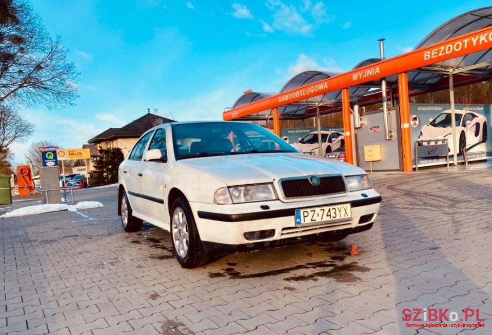 1999' Skoda Octavia photo #2