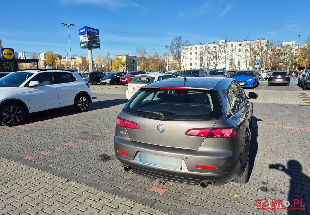 2009' Alfa Romeo 159 photo #4