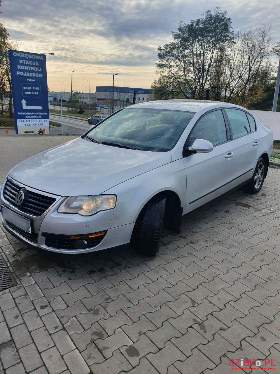 2009' Volkswagen Passat photo #1