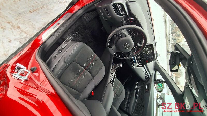 2021' Toyota CHR photo #5