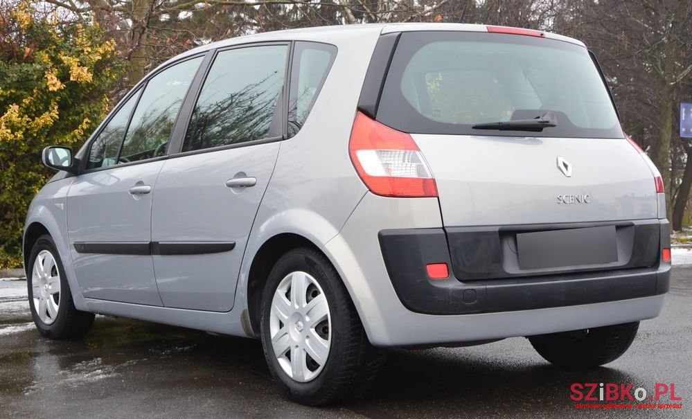 2005' Renault Scenic 2.0 16V Privilege photo #3