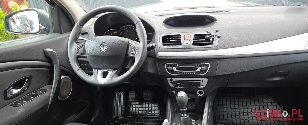 2010' Renault Megane 1.5 Dci Limited photo #6