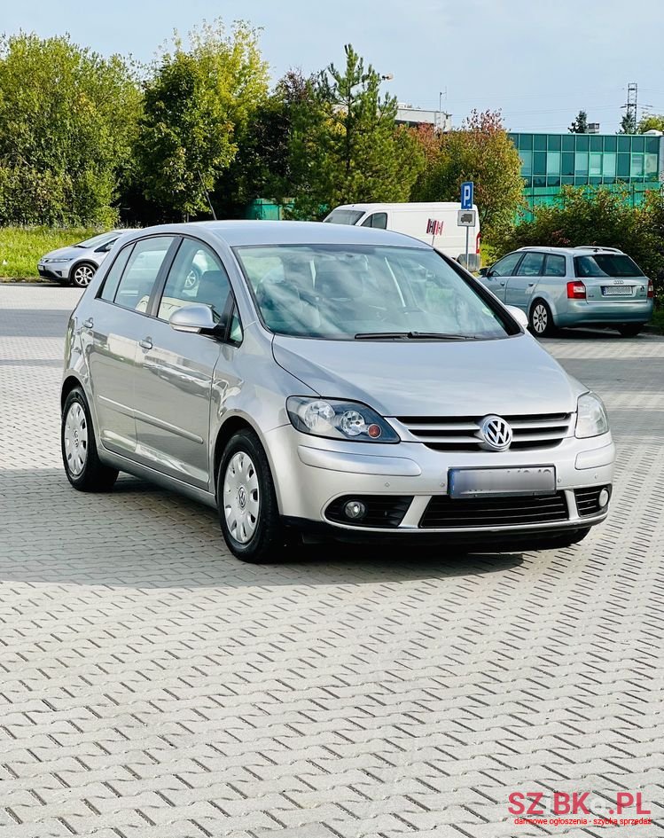 2006' Volkswagen Golf Plus photo #1