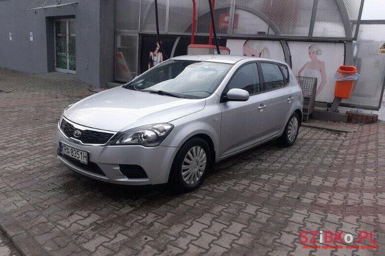 2012' Kia Ceed photo #1