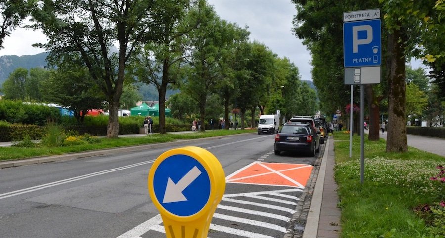 Помаранчеві конверти для паркування, Закопане