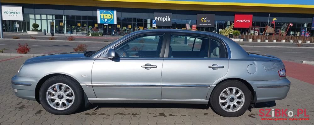 2003' Kia Opirus 3.5I V6 Luxury photo #2