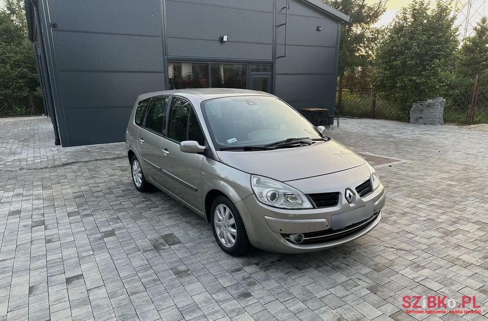 2007' Renault Scenic 2.0 16V Privilege photo #6