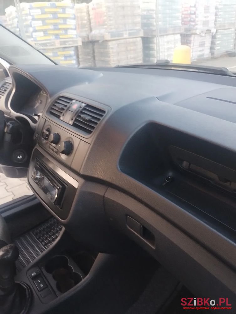 2009' Skoda Fabia photo #5