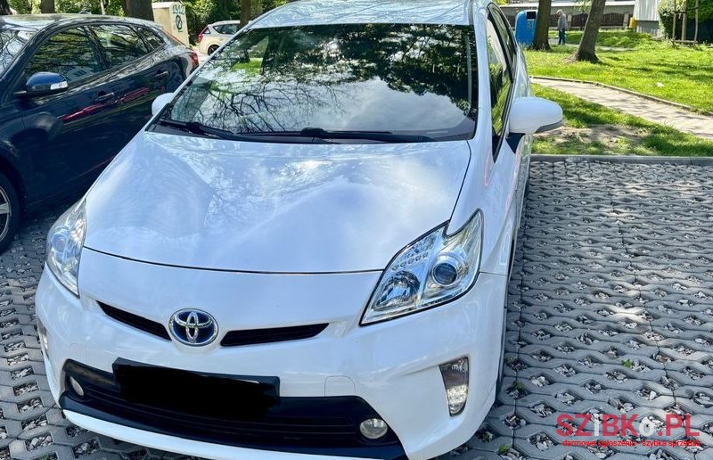 2013' Toyota Prius photo #2
