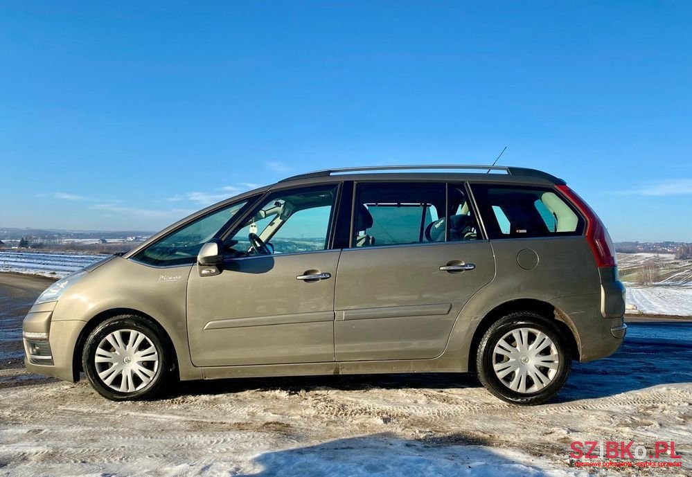 2011' Citroen C4 Grand Picasso photo #5