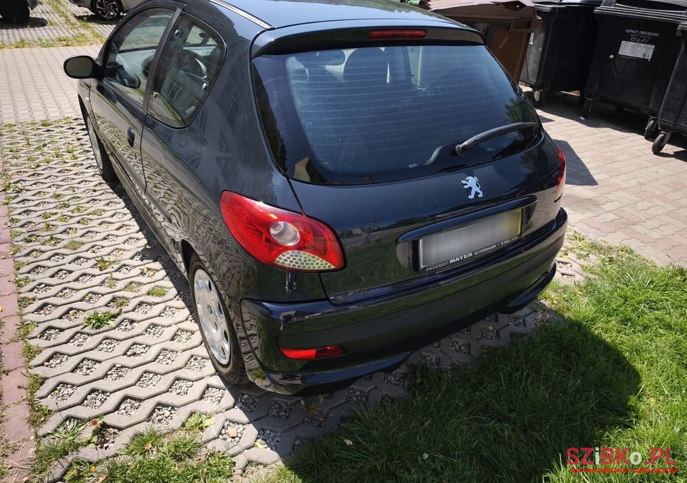 2010' Peugeot 206 photo #3