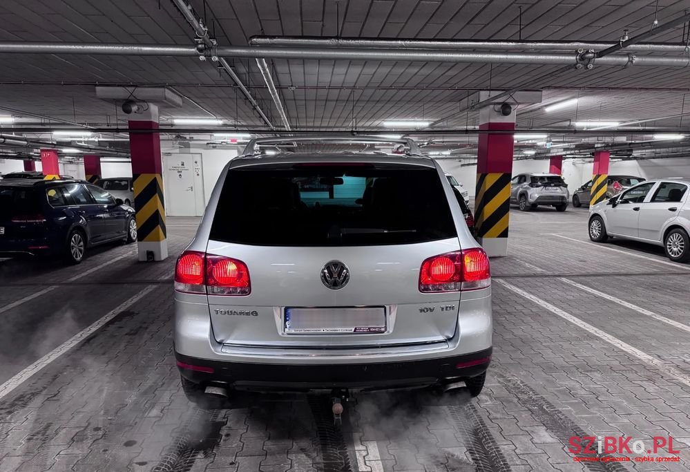 2003' Volkswagen Touareg photo #4
