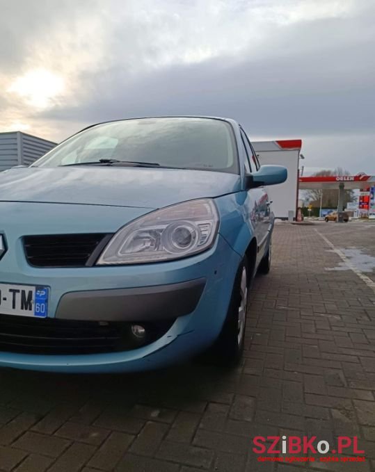 2008' Renault Grand Scenic photo #5