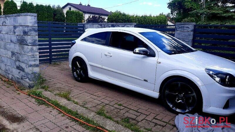 2009' Opel Astra photo #2