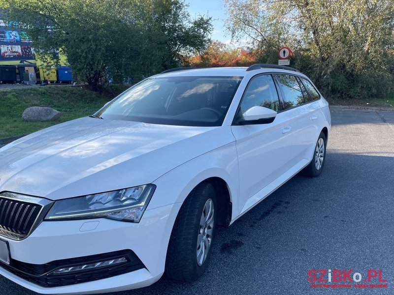 2020' Skoda Superb 1.5 Tsi Act Ambition photo #2