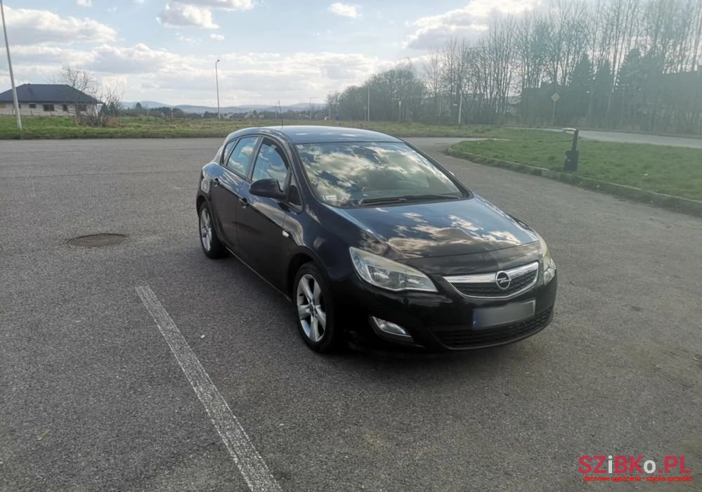 2009' Opel Astra Iii 1.6 Enjoy photo #1