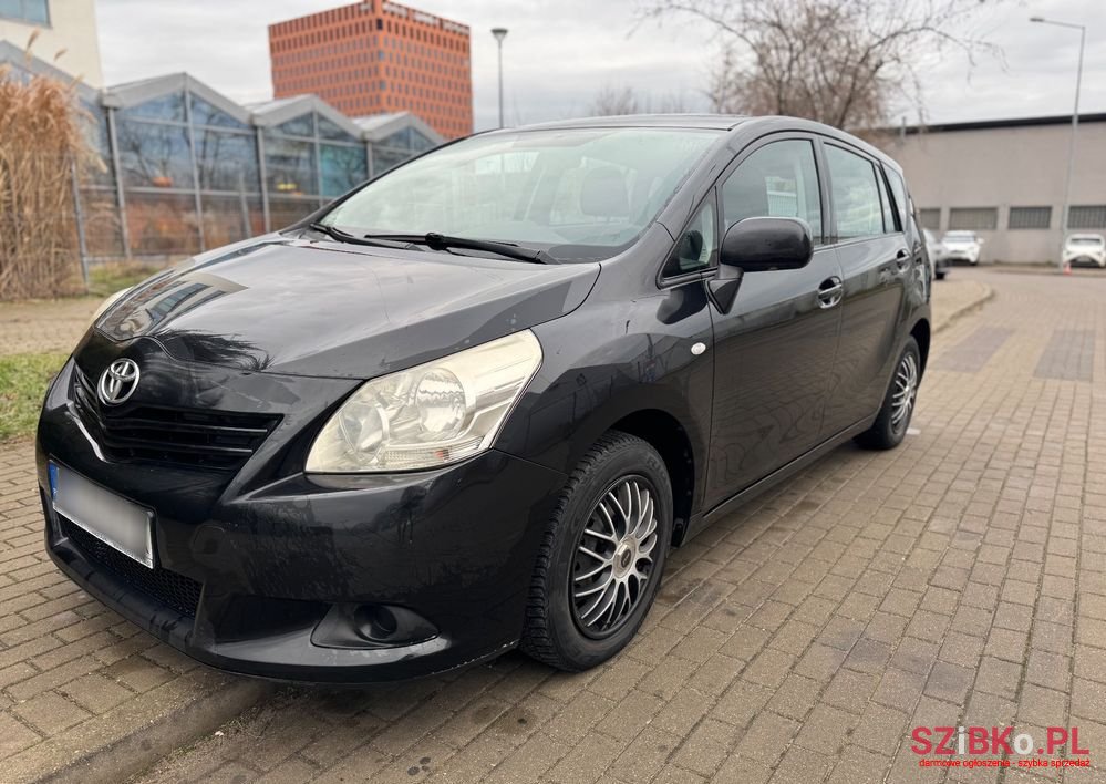 2011' Toyota Verso 1.6 Sol photo #3