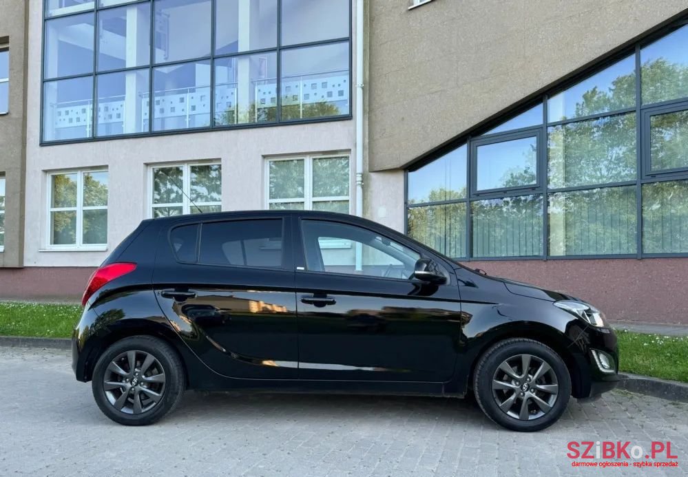 2014' Hyundai i20 photo #5