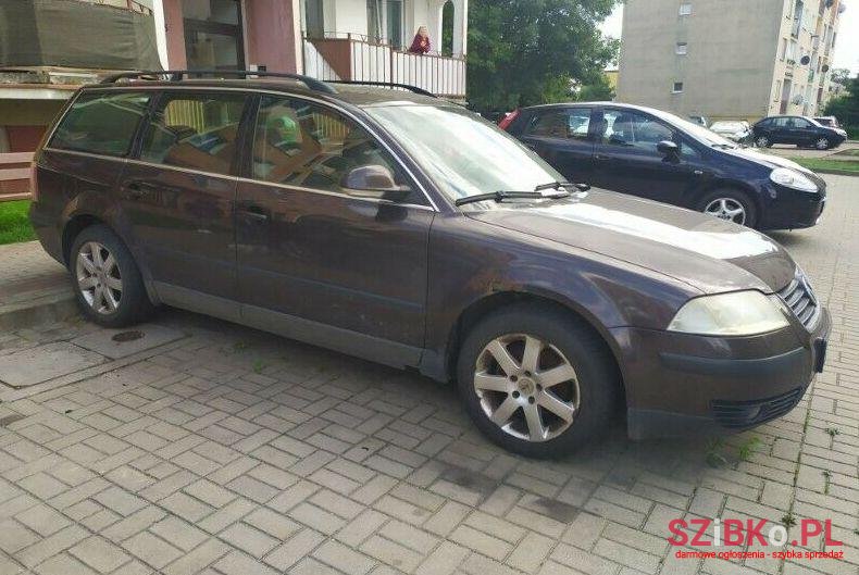 2005' Volkswagen Passat photo #1