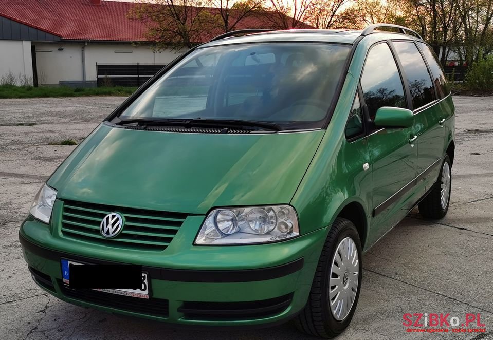 2002' Volkswagen Sharan photo #1