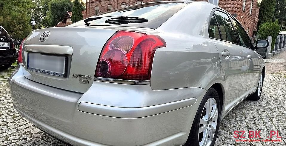 2004' Toyota Avensis 2.0 Vvt-I Prestige photo #4