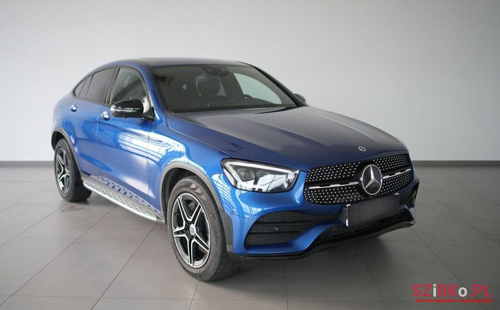 2023' Mercedes-Benz GLC photo #3