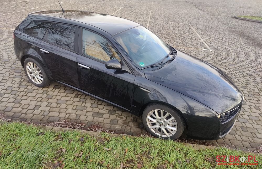 2007' Alfa Romeo 159 2.4Jtdm Sportiva photo #2