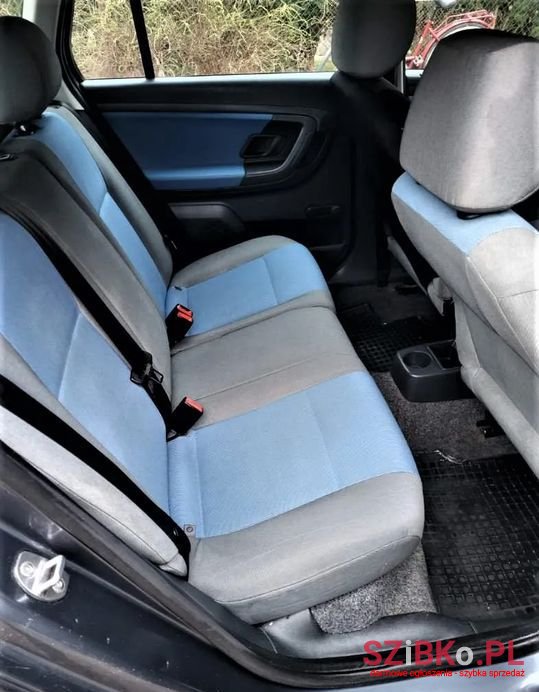 2008' Skoda Fabia photo #5