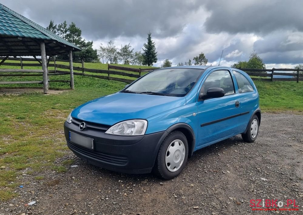 2001' Opel Corsa photo #2