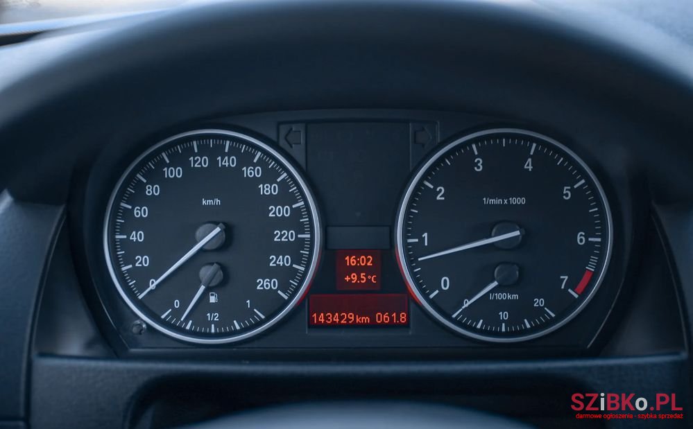 2011' BMW X1 photo #5