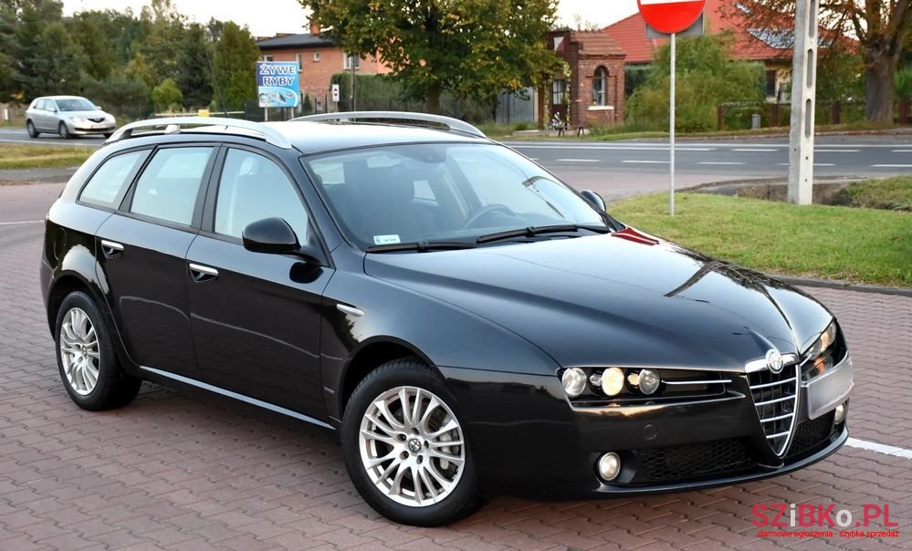2008' Alfa Romeo 159 photo #6