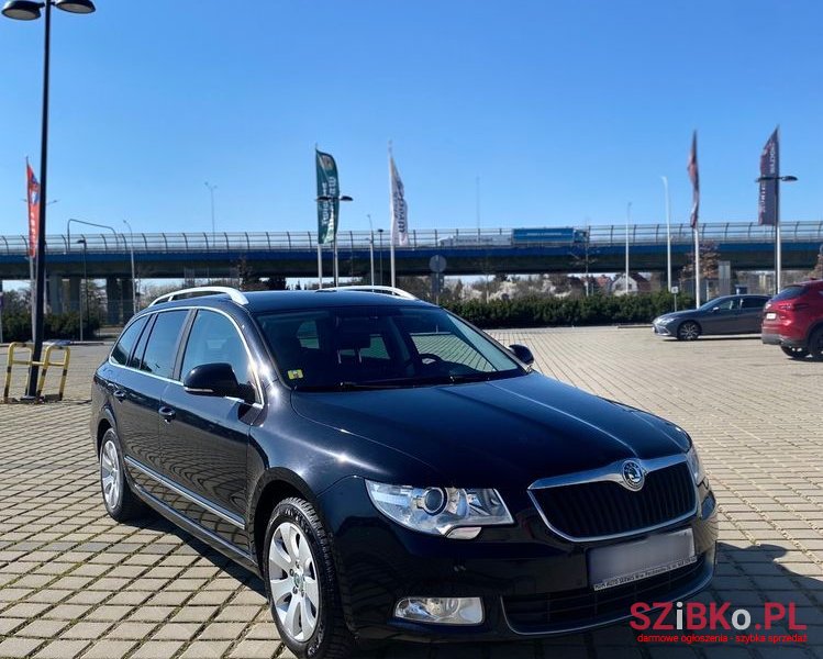 2013' Skoda Superb photo #1