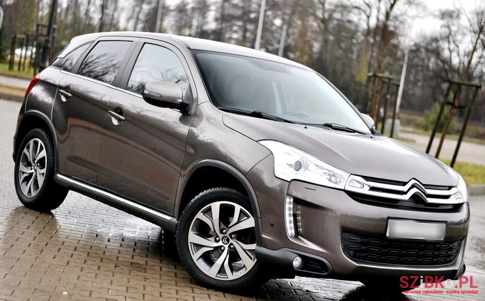 2015' Citroen C4 Aircross photo #2