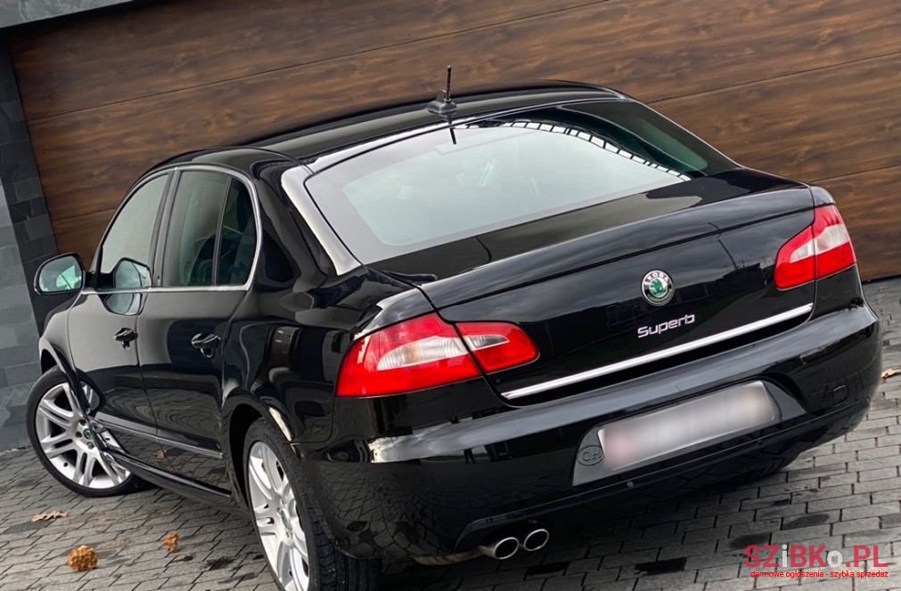 2010' Skoda Superb photo #5