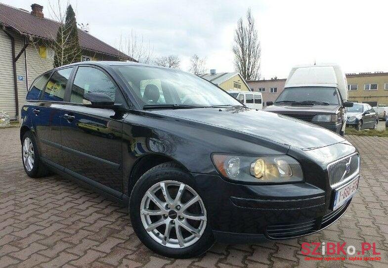 2004' Volvo V50 photo #1