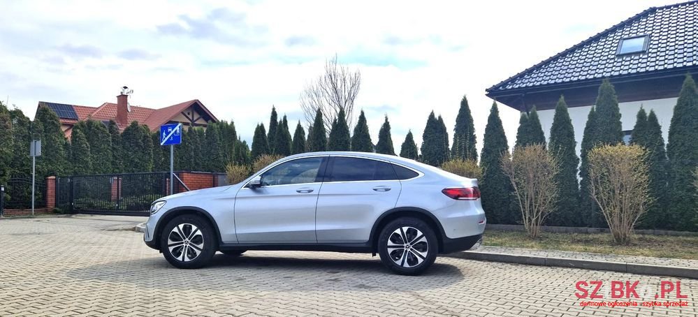 2022' Mercedes-Benz GLC photo #3