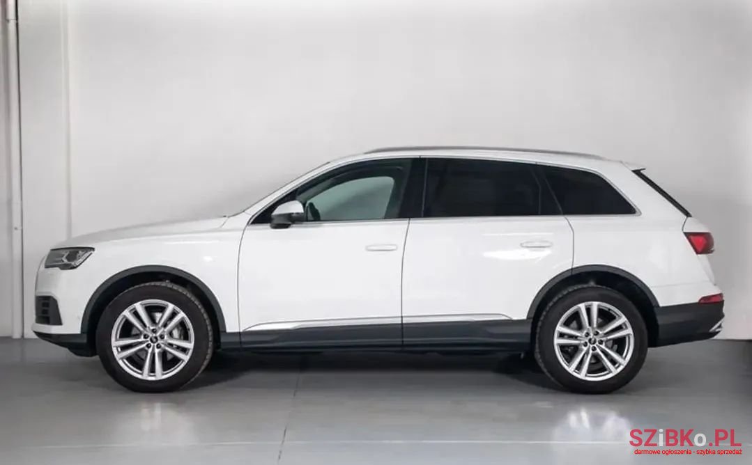 2023' Audi Q7 photo #3