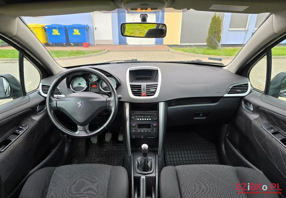 2006' Peugeot 207 photo #6