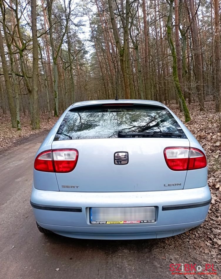 2004' SEAT Leon photo #5