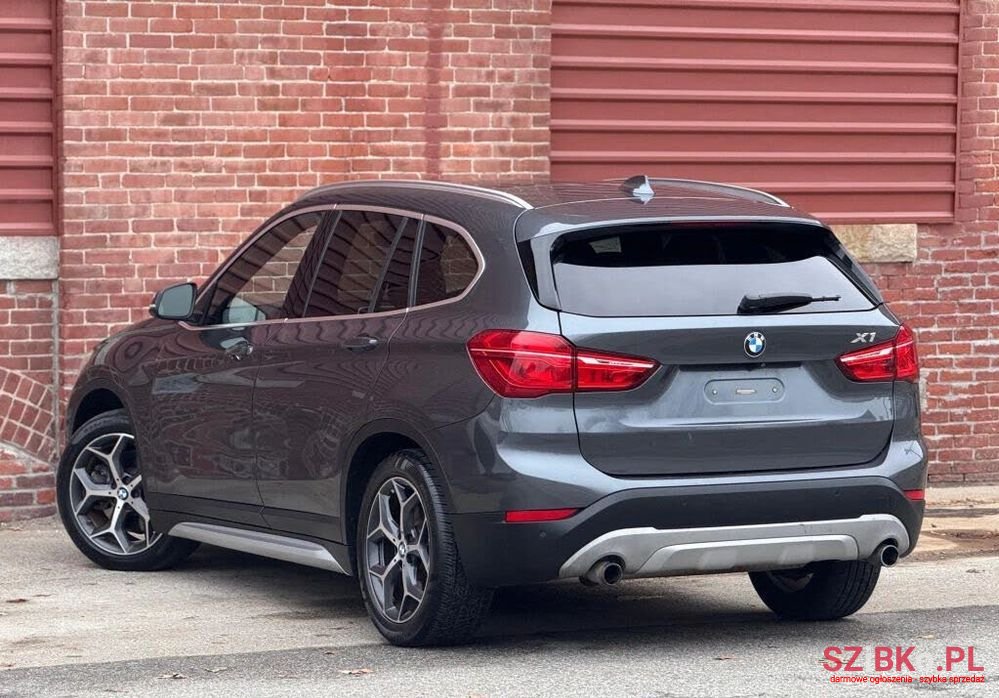 2017' BMW X1 photo #5