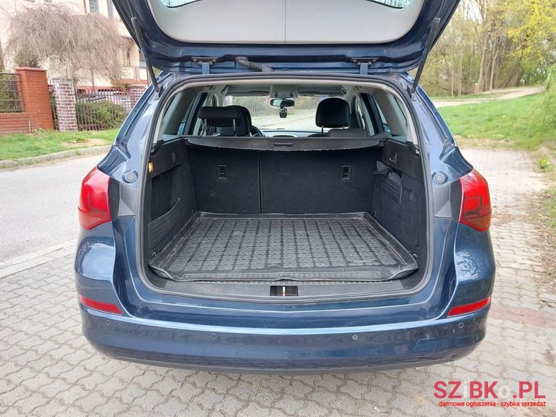 2012' Opel Astra Iv 1.7 Cdti Cosmo photo #1