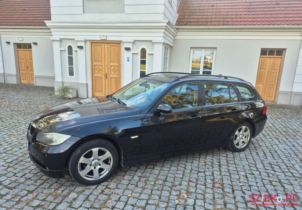 2007' BMW 3 Series 318I photo #2