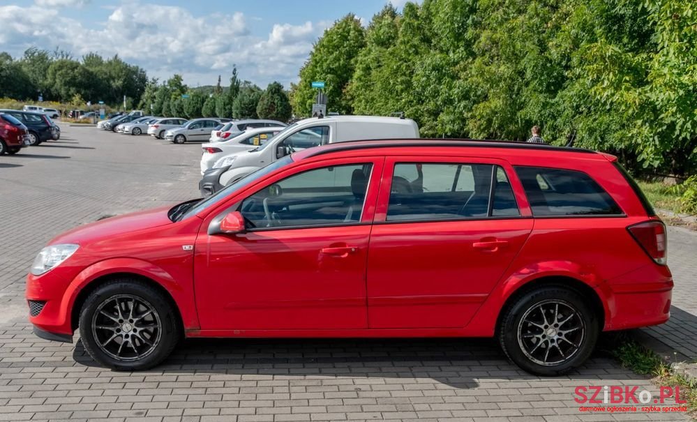 2008' Opel Astra photo #4