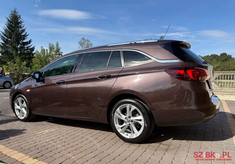 2017' Opel Astra 1.4 T Gpf Dynamic S&S photo #5