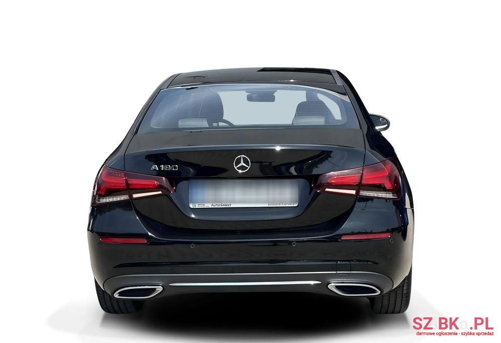 2022' Mercedes-Benz A-Class 180 7G-Dct photo #4