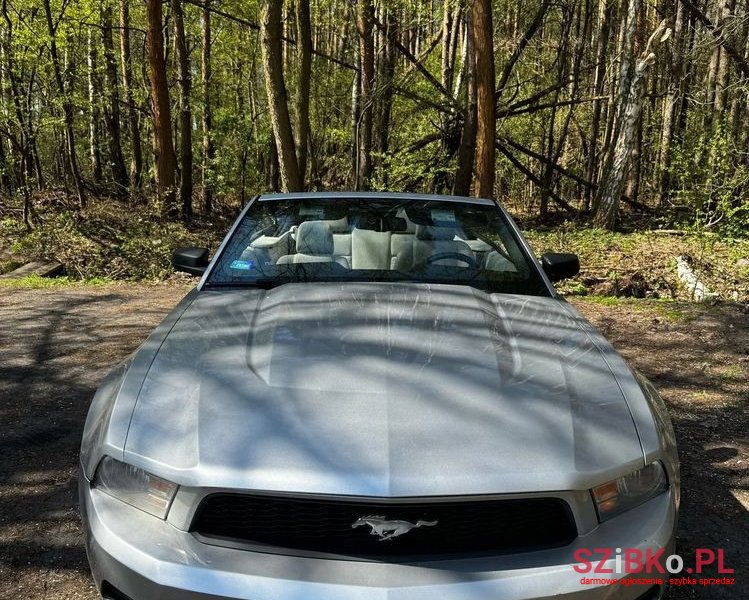 2011' Ford Mustang 3.7 V6 photo #4