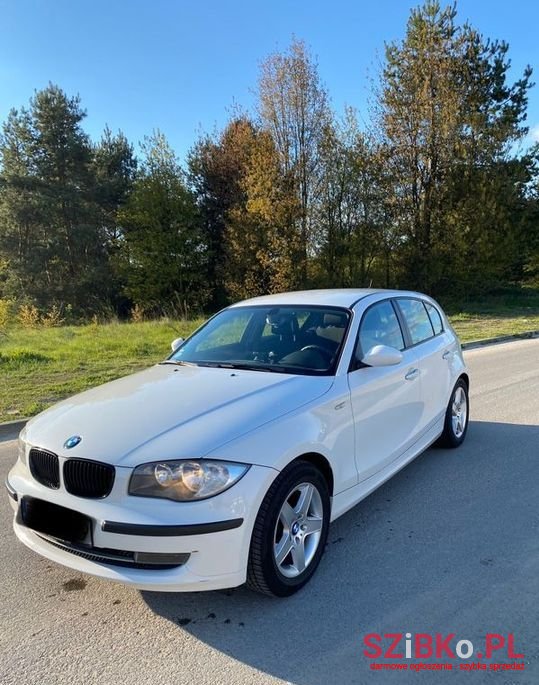 2008' BMW 1 Series photo #2