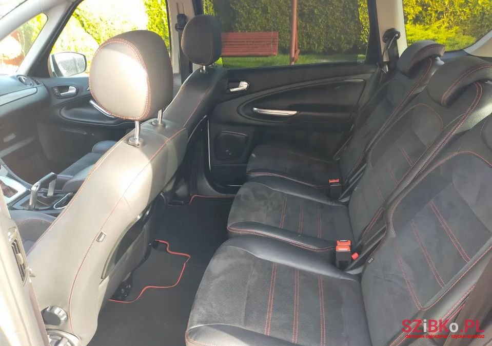 2012' Ford S-Max photo #3