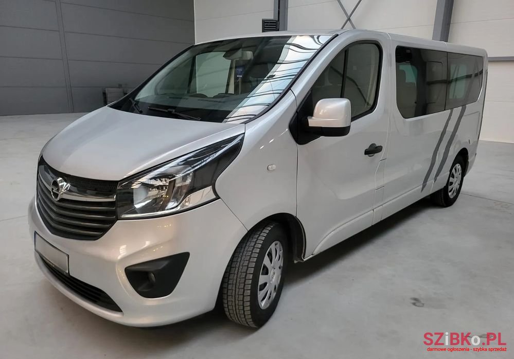 2017' Opel Vivaro Tourer 1.6 Cdti L2 photo #1