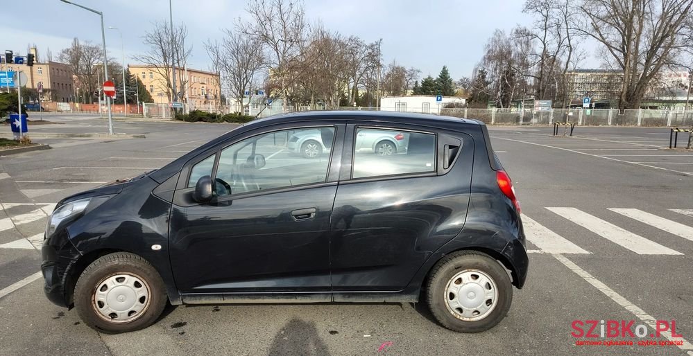 2013' Chevrolet Spark 1.0 Base photo #5